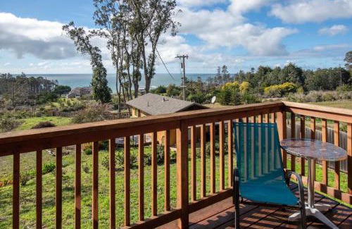 Gualala House | Charming Family 2 BDR for 6 With Ocean Views