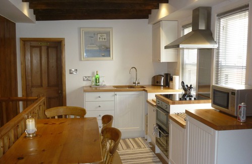 Staithes Cottage | Charming Fishermans cottage in the old village of Staithes, with patio garden