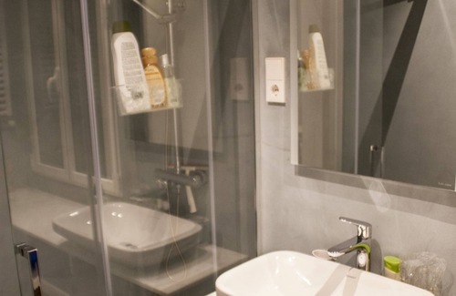 Embajadores House | Charming Flat in Lavapies