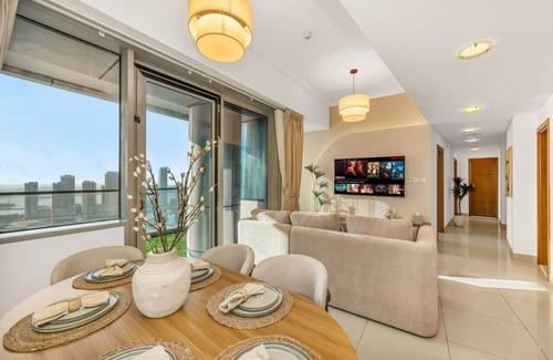 Dubai Apartment | Charming Flat W/ Sea & AIN View / Palm Jumeirah