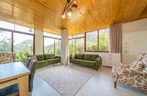 Konyaalti Apartment | Charming Flat with Outstanding View in Antalya
