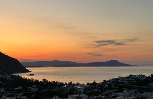 Akyarlar Apartment | Charming Flat with Sea View near Beach in Akyarlar