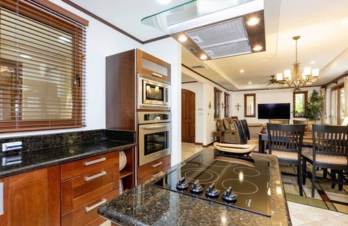 Playa Hermosa Condo | Charming Floor Level 3 Bedroom Condo - Beach Front! Sol y Mar 4C