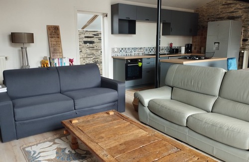 Les Garennes-sur-Loire House | Charming Anjou house with shared pool
