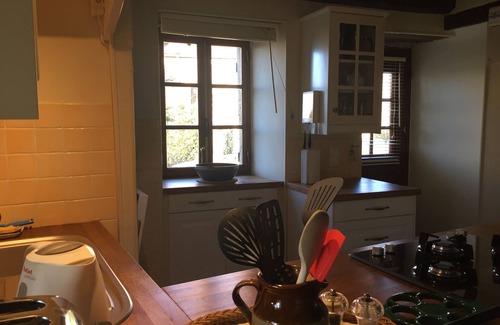 Montigny-sur-Armancon House | Charming house in a former presbytery