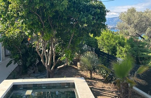 Saint-Mandrier-sur-Mer Villa | Charming house, swimming pool, sea view, 4 minutes walk from the beach