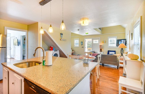 Frisco Cottage | Charming Frisco Cottage < 2 Mi to Beaches!