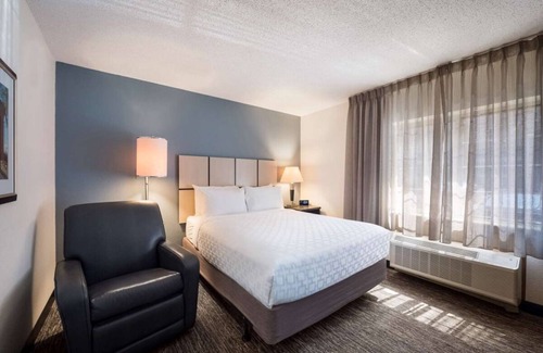 Plano Hotel | Charming Getaway in Historic Plano! 3 Modern Units, Pet-friendly, Kitchen!