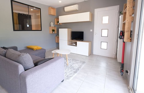 Barbentane Cottage | Charming Gite with contemporary decor and heated pool in Barbentane 2/3 persons.