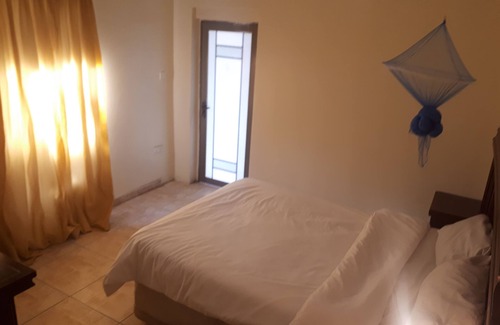 Lusaka House | Charming Guest House in a Tranquil Location