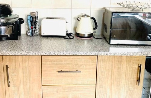 Bulawayo Apartment | Charming Guesthouse in Bradfield - 2122