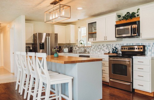 Sequim House | Charming Hilltop Getaway - Valley and Water Views