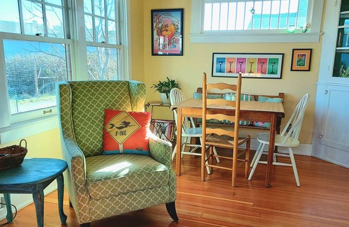 Ashland Cottage | Charming historic cottage just 4 blocks from downtown (Licensed PA 17-248)