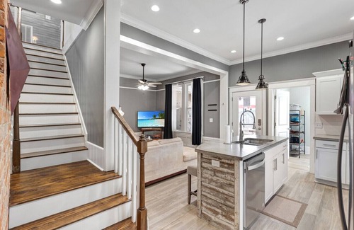 Carthage Apartment | Charming Historic Home in Downtown Carthage – Walk to Coffee, Breweries & More!