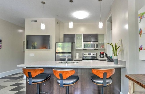Asheville Condo | Charming Historic King James Building Unit #5