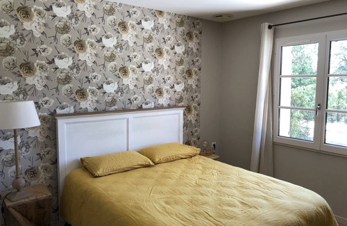Cabrieres-d'Avignon Other | Charming house in Cabrieres