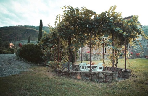 SantʼAndrea di Compito House | charming holiday home surrounded by greenery 5km from the walls of Lucca
