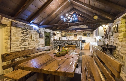 Benkovac House | Charming Holiday Home in Bukovic with Pool