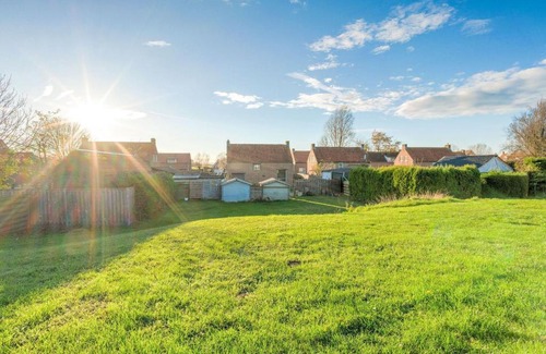 Biervliet House | Charming Holiday Home in Biervliet with Private Terrace