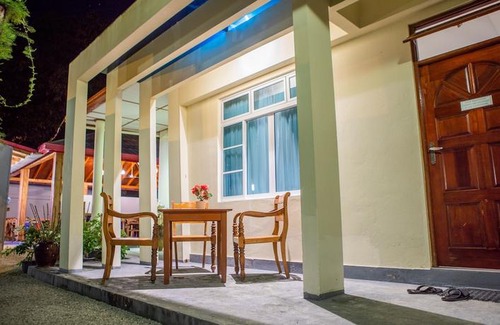 Hulhudhoo Hotel | Charming Holiday Lodge