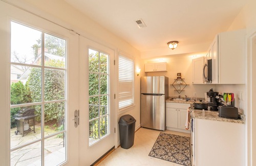 Arlington Views House | Charming Home Minutes From Nation's Capital