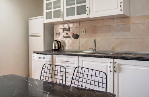 Konak House | Charming Home Overlooking Ocean with Garden