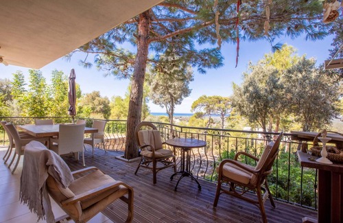 Faralya House | Charming Home Surrounded by Nature in Kas