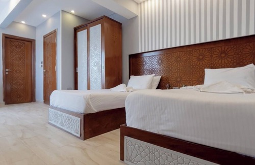 Al Haram Hotel | Charming Hotel Very Close and with The View of The Pyramids and The Great Sphinx
