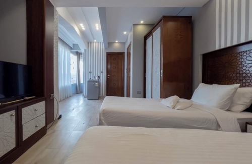 Al Haram Hotel | Charming Hotel Very Close and with The View of The Pyramids and The Great Sphinx