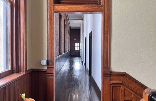 Marshall Apartment | Charming hotel suite with AC and WiFi in serene downtown Marshall, TX