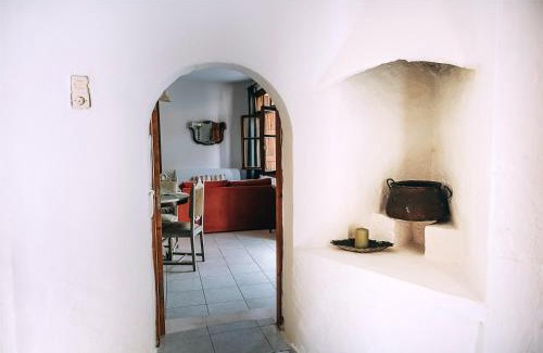Roustika House | Charming House in Ρούστικα with Mountain View