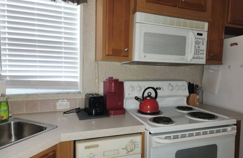 Haines City House | Charming house in beautiful Haines City with AC, WiFi