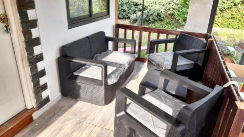 Iraneta House | Charming House in Irañeta with Fenced Garden