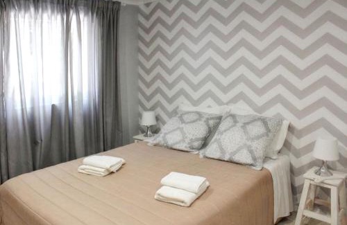 Vila Nova de Famalicao House | Charming House in Requião with Shared Pool