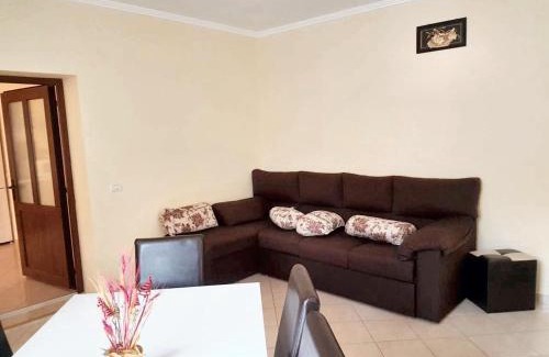 Brasov House | Charming House in Săcele with Garden View + BBQ