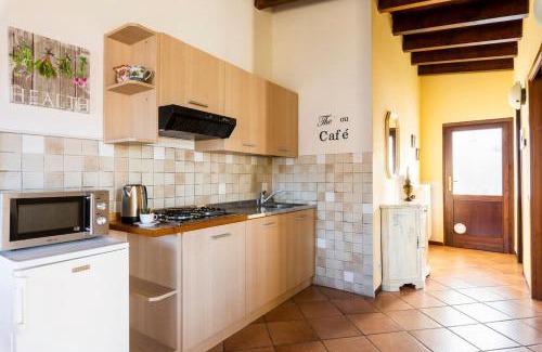 Vesime House | Charming House in Vesime with Shared Pool