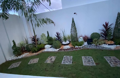 Novaliches House | Charming house with AC and WiFi fabulous,relaxing with the 4 seaters of Jacuzzi