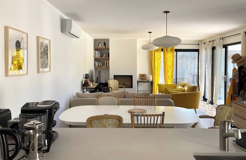La Rochelle House | Charming house with swimming pool - relaxing getaway