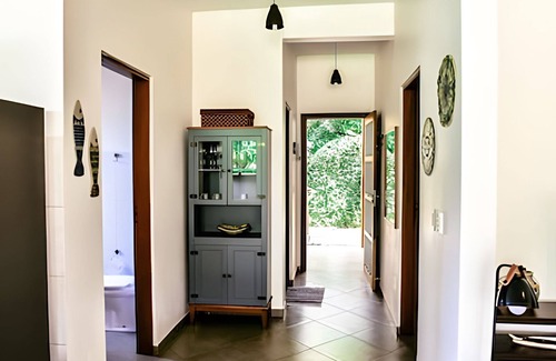 Tesouro da Colina Condo | Charming house with sea view in Ilhabela
