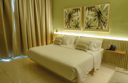 Cartagena Walled City Hotel | Charming king bedroom hotel in delightful Cartagena de Indias with WiFi, AC