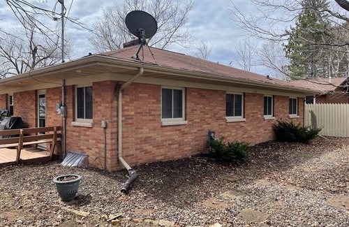 Crandon Cottage | Charming Lakefront Retreat in Crandon w/Private Dock