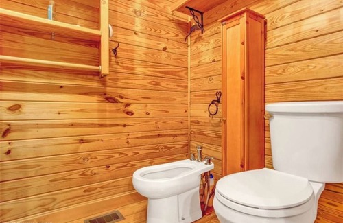 Sun 'N Lake House | Charming large 3-bedroom house in Sebring close to hospital and Sebring Races.