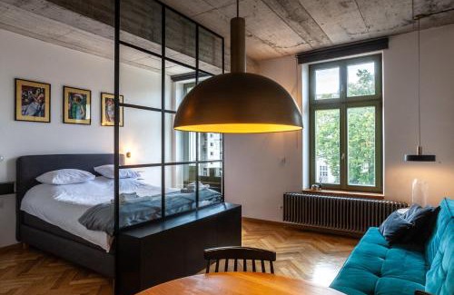 Stare Miasto Apartment | Charming Loft in the Old Town