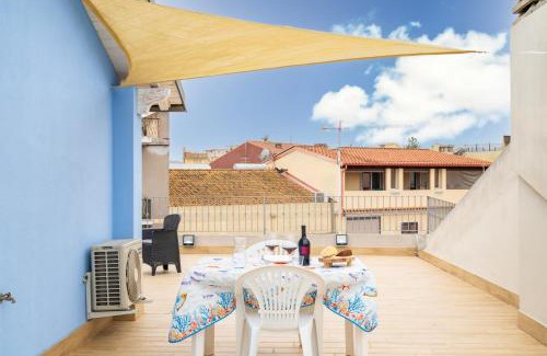 Pirri Apartment | Charming Loft with Large Terrace