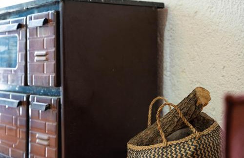 Gazi Apartment | Charming Loft with Lovely Yard