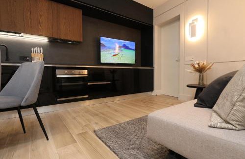 Olbia City Centre Apartment | Charming & Luxurious Suite Garibaldi BIG - Fully equipped & renovated - Old Town