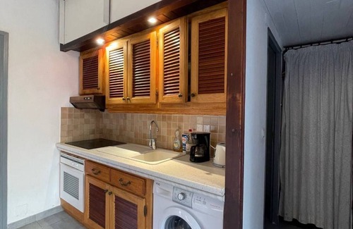 Santa Giulia House | Charming Mini-Villa, 50m from Santa-Giulia Beach, Private Terrace, Sleeps 4