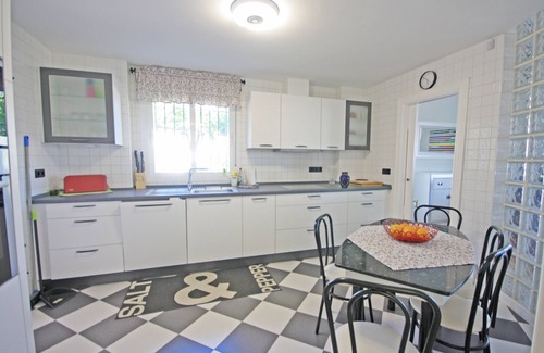 Calahonda Villa | Charming, modern villa , pool & sea views - walking distance to the beach