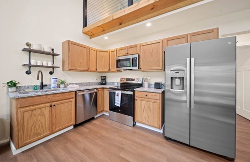 Boone Cabin | Charming Modern Cabin in Quiet Setting