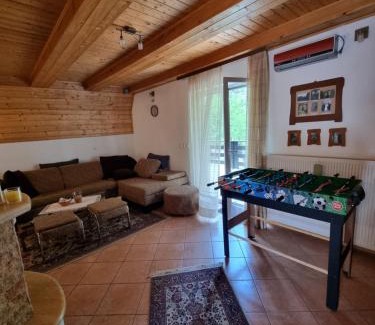 Kupjak Ski Chalet | Charming mountain hut Kazić